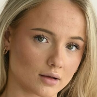 Mia Winward Nackt