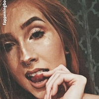michella_red Nackt