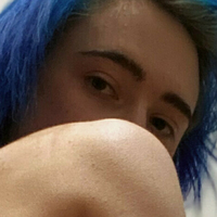 micugh Nackt