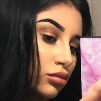 Mikaela Testa Nackt