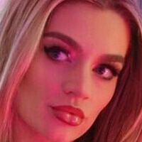 Mikenna Nackt