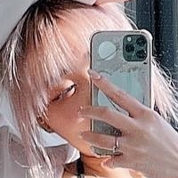 mikipuff Nackt