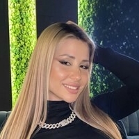 Miravi Nackt