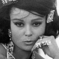 Mirella Maravidi Nackt
