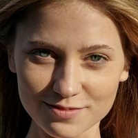 Molli Nackt