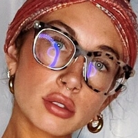 Molly Dixx Nackt