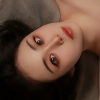MomoYih Nackt