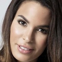 Nadine Velazquez Nackt