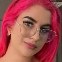 nadinselin Nackt