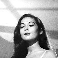 Nancy Kwan Nackt