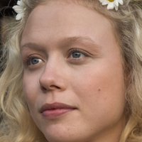Naomi Battrick Nackt