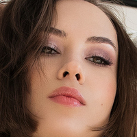 Natasha Roik Nackt