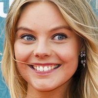 Nell Hudson Nackt