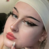 nellyeve Nackt