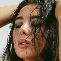 Nessi Black Nackt