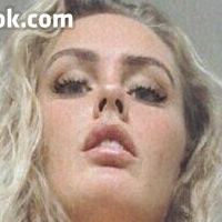 Nicolle Lennox Nackt