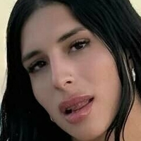 nikycerini Nackt