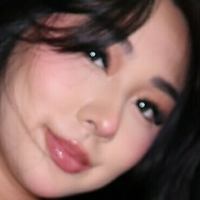 nimkguyen Nackt