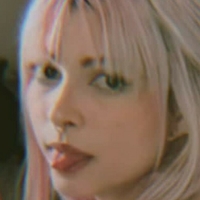 Ninelaris Nackt