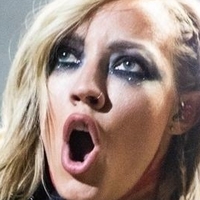 Nita Strauss Nackt