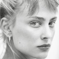 Nora Arnezeder Nackt