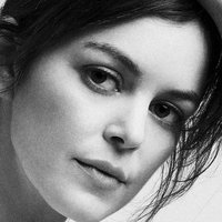 Nora Zehetner Nackt