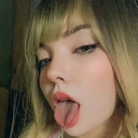 nyawhina Nackt
