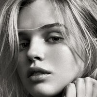 Odessa Young Nackt