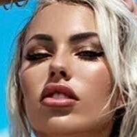 Olivia Burns Nackt