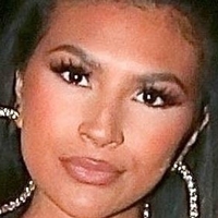 Paula DeAnda Nackt