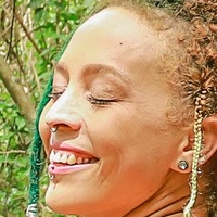 Peregrina Nackt