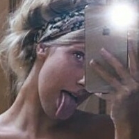 Petite Blonde Nackt