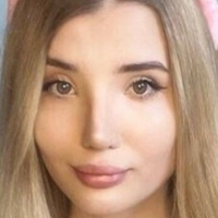 Polizistin Julia Nackt