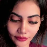 Priya Naidu Nackt