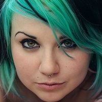 Quinne Suicide Nackt