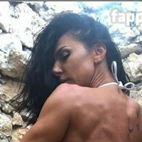 Rebel Lilly Nackt