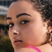 Riana Dejesus Nackt