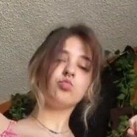 Riley F Nackt