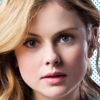 Rose McIver Nackt