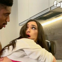 Rosiemonroex Nackt