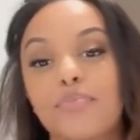 Ruth B. Nackt