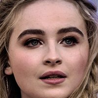 Sabrina Carpenter Nackt