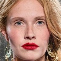 Sandra Hunke Nackt