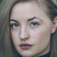 Sarah Mahita Nackt