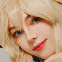 Sawakate Nackt