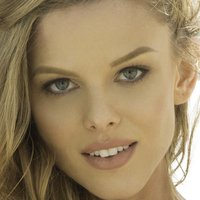 Scarlett Burke Nackt