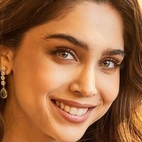 Sharvari Nackt