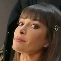 Sheila Grembiule Nackt