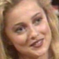 Simone Buchanan Nackt