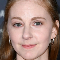 Simone Giertz Nackt